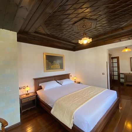 בראט Boutique Hotel Muzaka מראה חיצוני תמונה