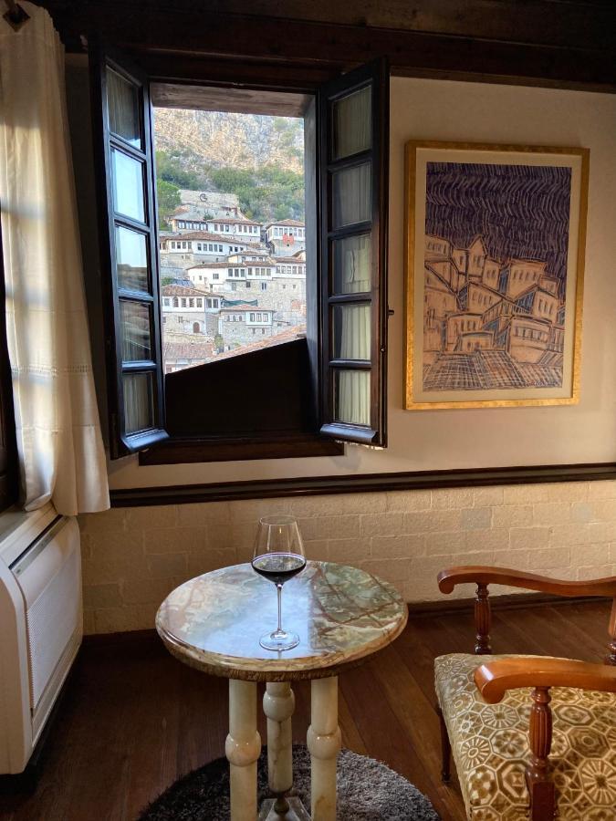 בראט Boutique Hotel Muzaka מראה חיצוני תמונה