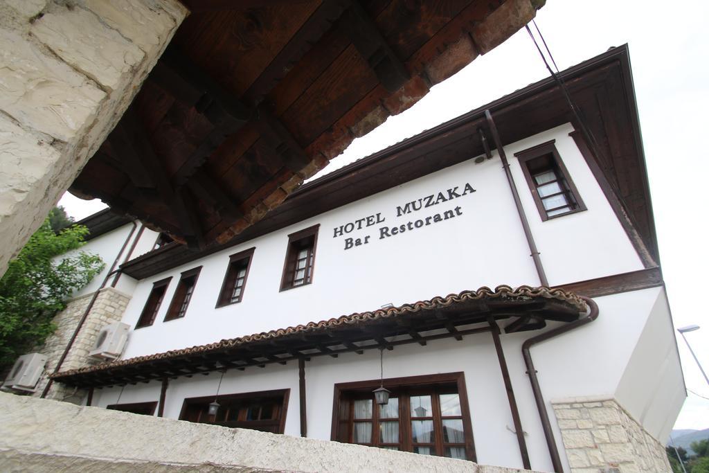 בראט Boutique Hotel Muzaka מראה חיצוני תמונה